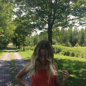 Meet your Posher, Alycia